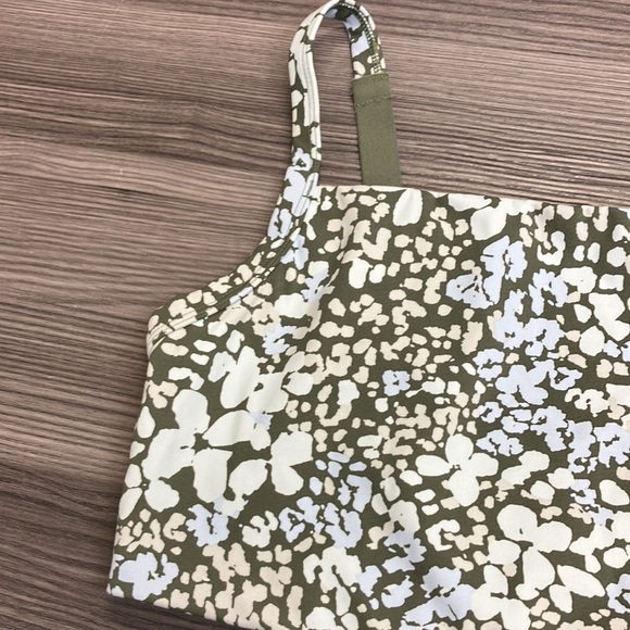 Aerie sports bra in excellent condition all tags attached separate size M - Picture 2 of 5